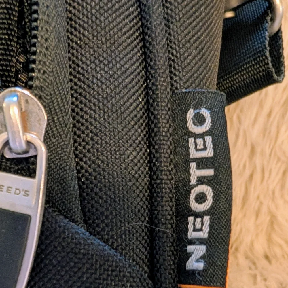 Neotec Black Laptop Bag With Shoulder Strap